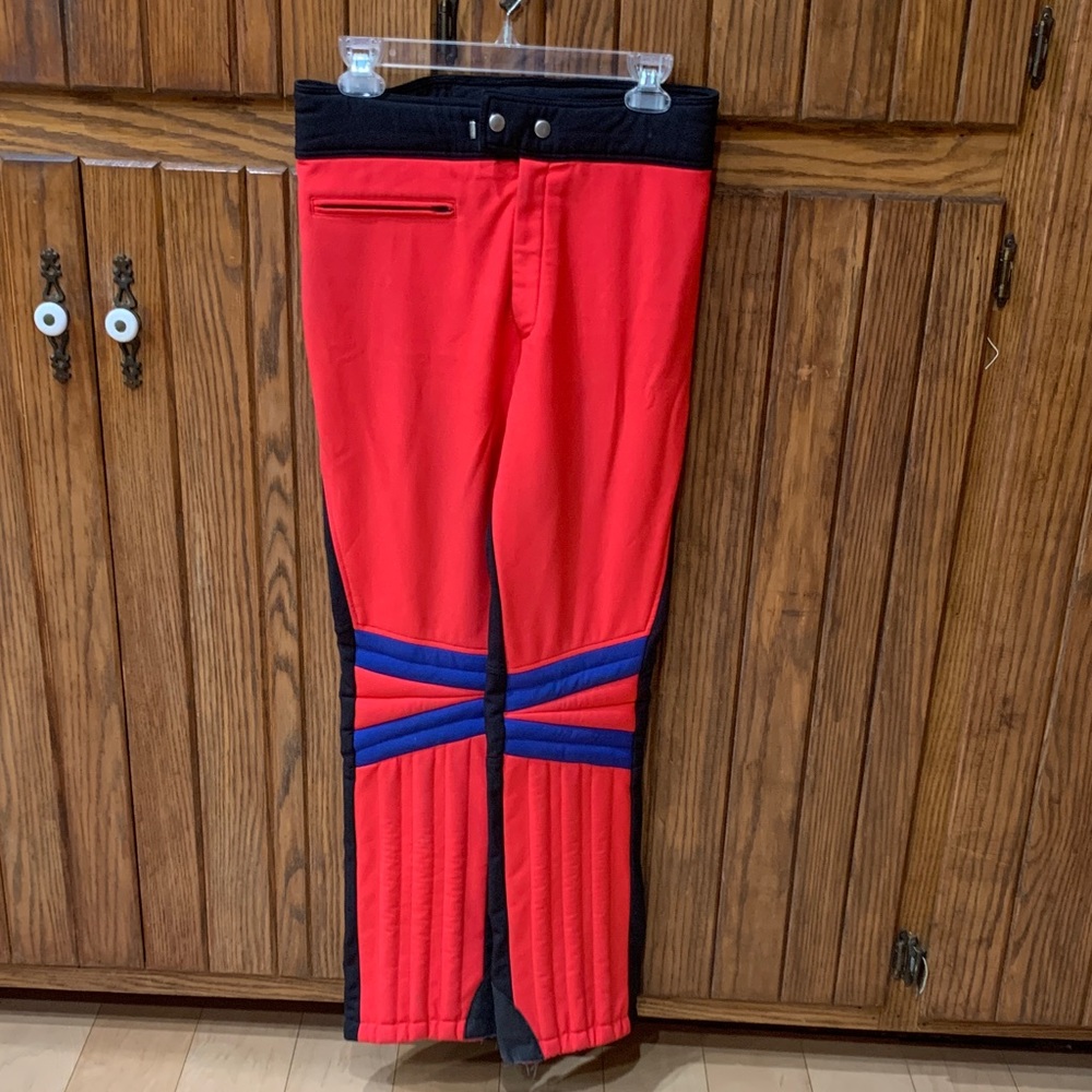 Tyrolia  ski pants  women size 32 
Red and black